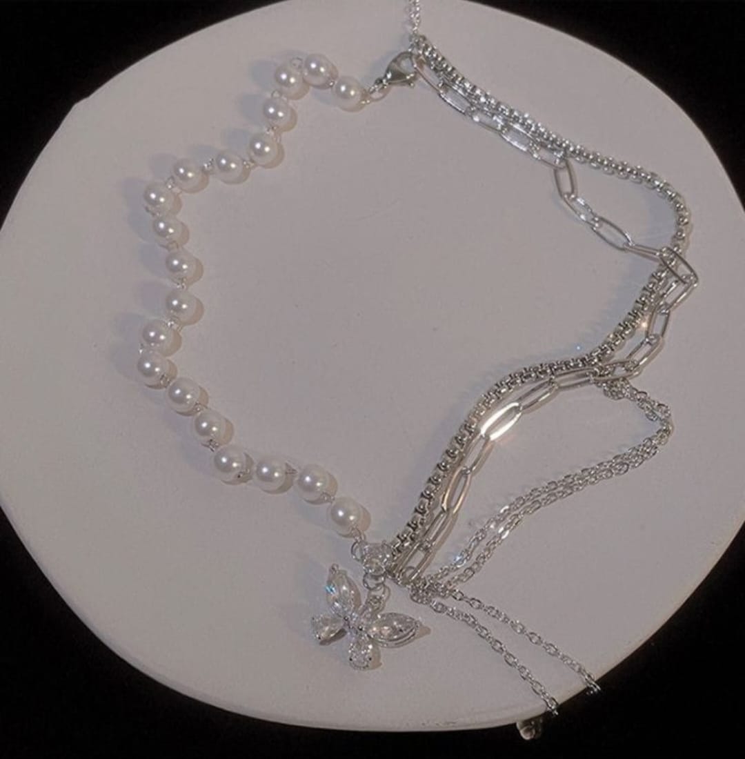 Multilayer Butterfly Pearl Necklace